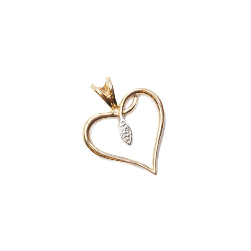 9ct Yellow Gold Love Heart Pendant with Diamond #62010