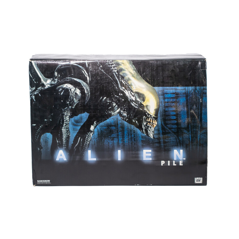 Alien Pile Figurine Sideshow Statue 9105 Limited to 1000 - In Box (A/F) #62590