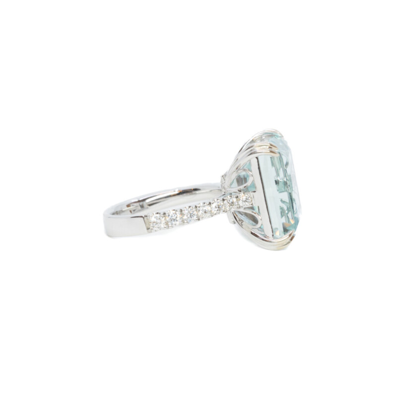 18ct White Gold 13.5ct Aquamarine & 0.50ct tw Diamond Ring Val $16250 #61440