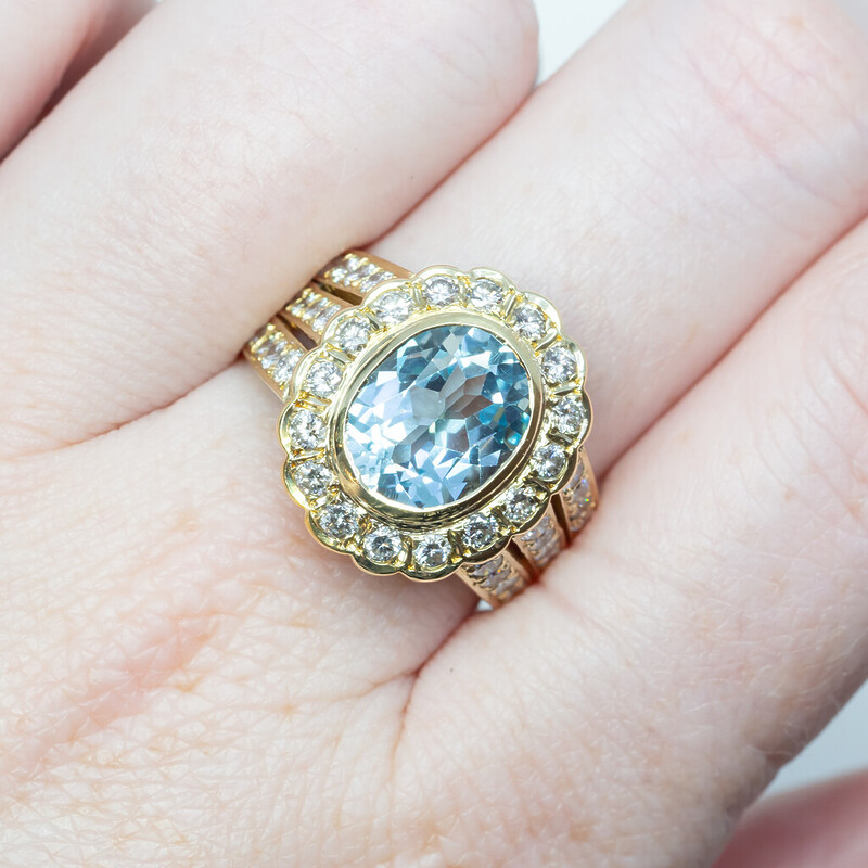 14ct Yellow Gold 3.05ct Oval Topaz & Diamond Cluster Ring Val $5100 Size P #59736