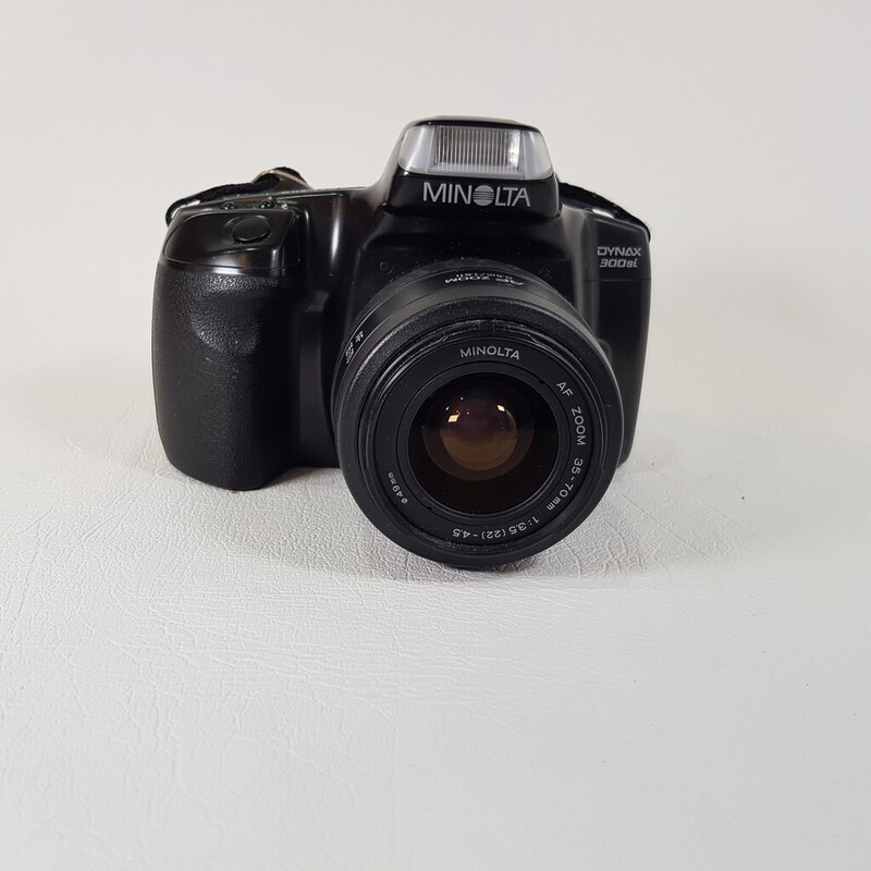 Minolta Dynax 300SI 35MM SLR Film Camera With 35-70MM Lens #62730