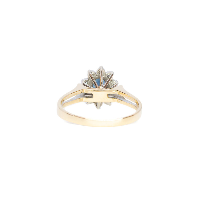 18ct Yellow Gold Sapphire & Diamond Halo Ring Size O Appraisal $4300 #62286