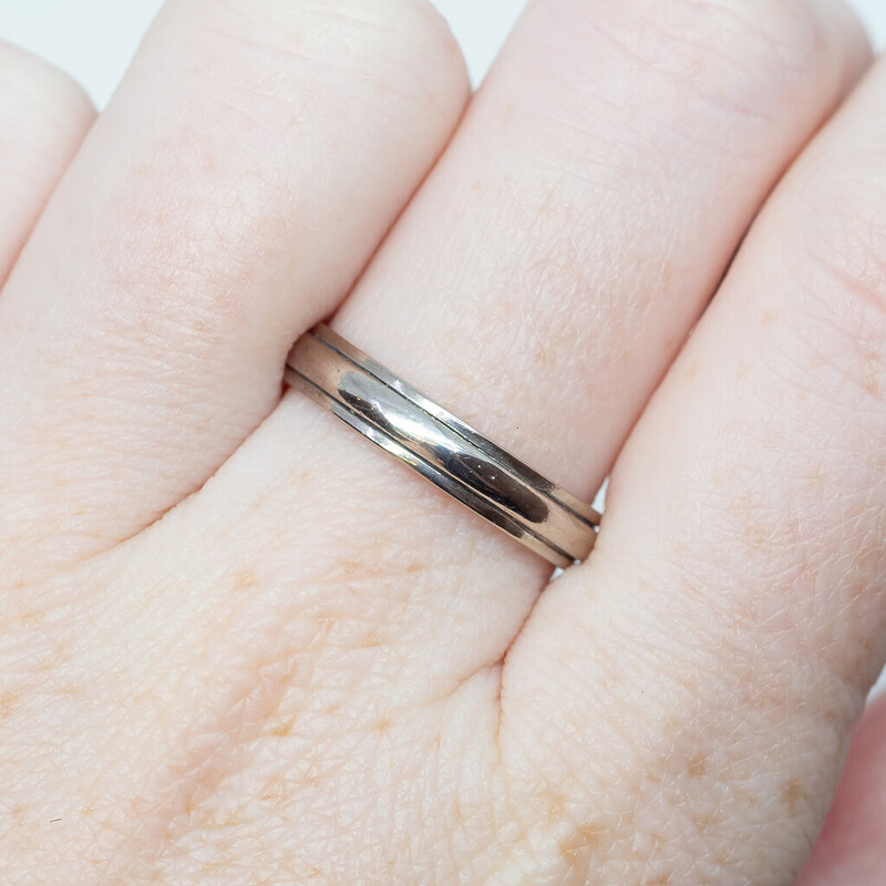 18ct White Gold Wedding Band Ring Size M 1/2 #62319
