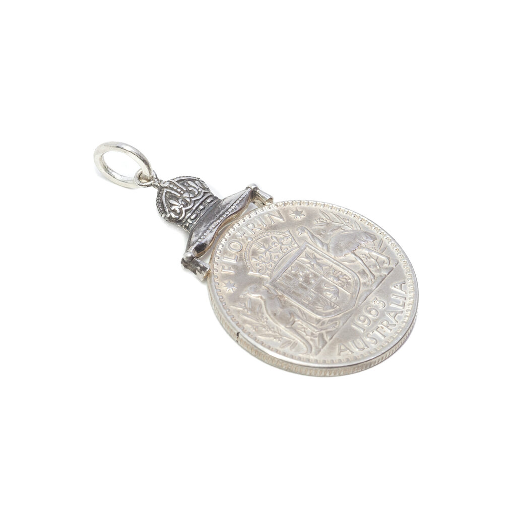 Vintage Sterling Silver Crown Pendant with 1963 Australia Florin #63240 Vintage Sterling Silver Crown Pendant with 1963 Australia Florin #63240 - Image 5