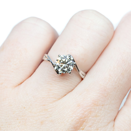 How To Choose An Engagement Ring