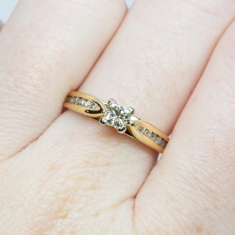 18ct Yellow Gold Princess Cut Diamond Engagement Ring Size K 1/2 #63088