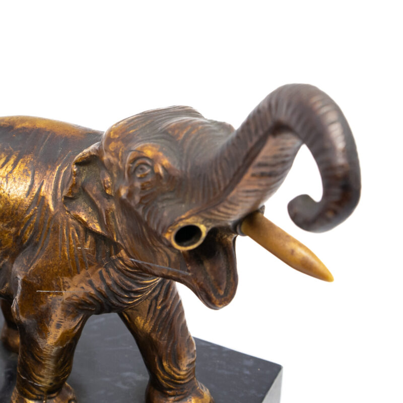 Pair of Vintage Elephant Statues Made of Bronzed Metal Bookends or Paperweights #63353