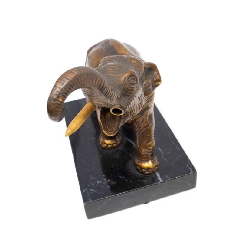 Pair of Vintage Elephant Statues Made of Bronzed Metal Bookends or Paperweights #63353