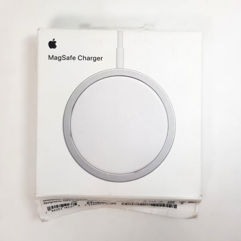 Genuine Apple Magsafe Wireless Charger - White MHXH3AM/A (Near-New in Box)