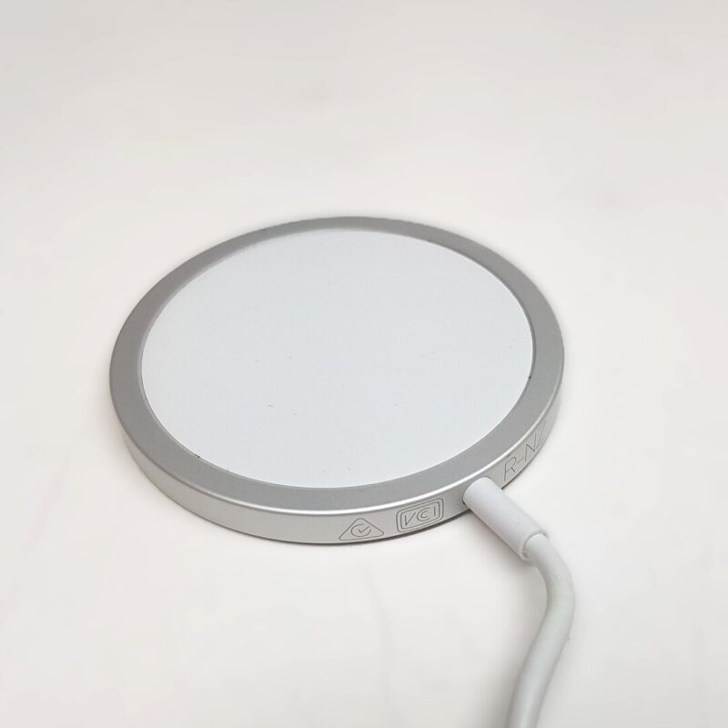 Genuine Apple Magsafe Wireless Charger - White MHXH3AM/A (Near-New in Box)