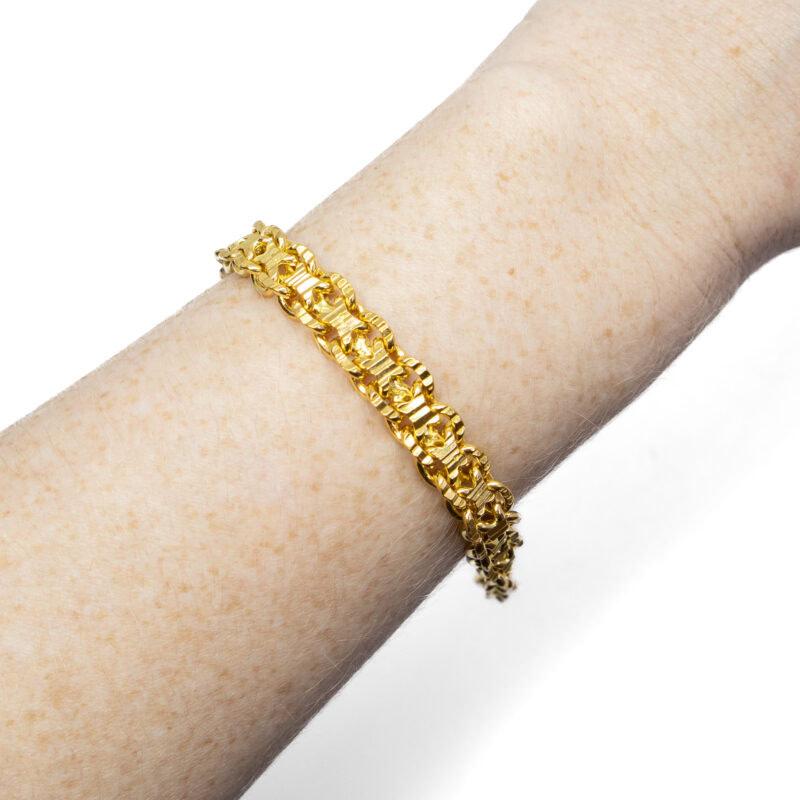 24ct Yellow Gold Bracelet 17.5cm & 36.7 grams #63398