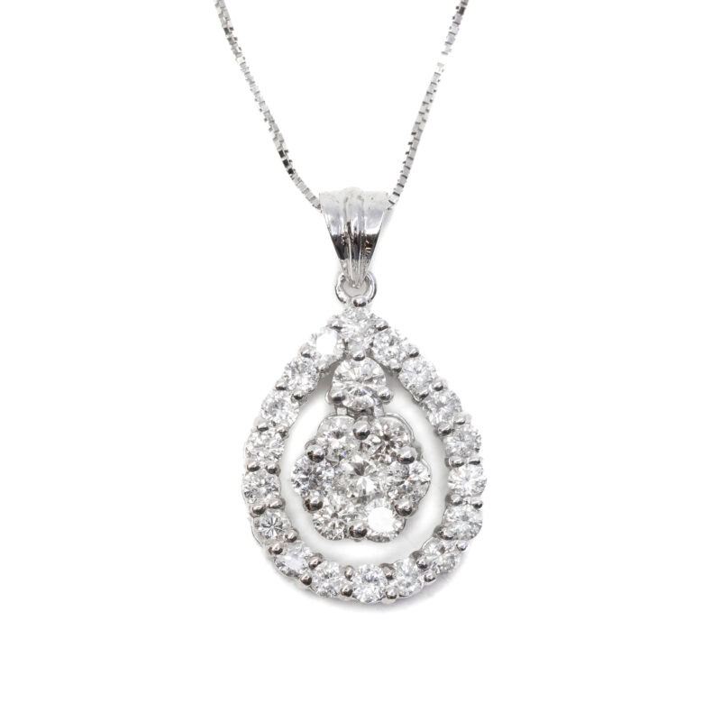 18ct White Gold 1ct TDW Diamond Cluster Pendant & Necklace 43cm #63076