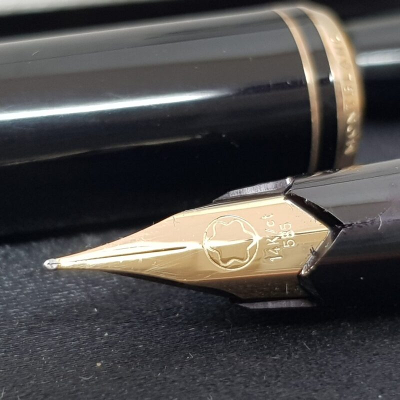 Vintage Montblanc 221 P Fountain Pen 14K Gold Nib F Size (In Box) #63970