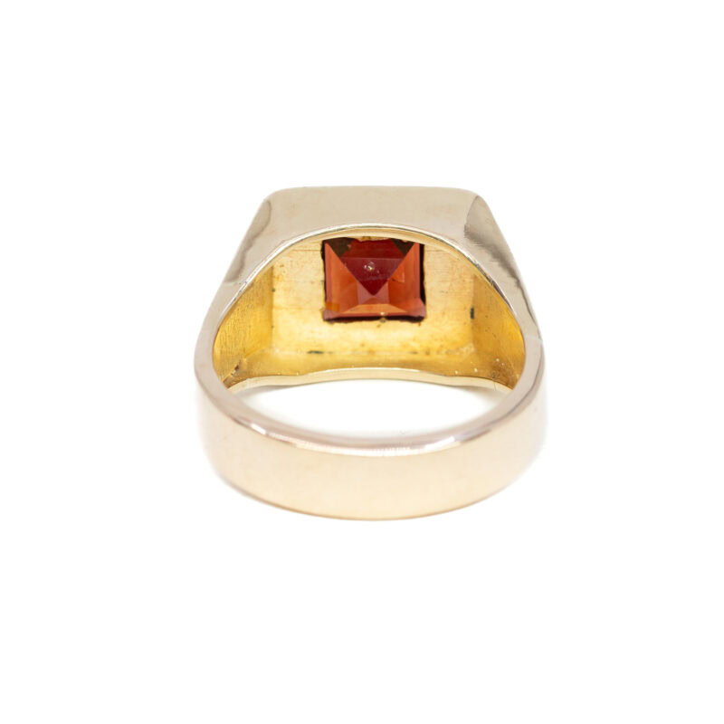 9ct Yellow Gold Square Signet Ring with Garnet Size W #63045