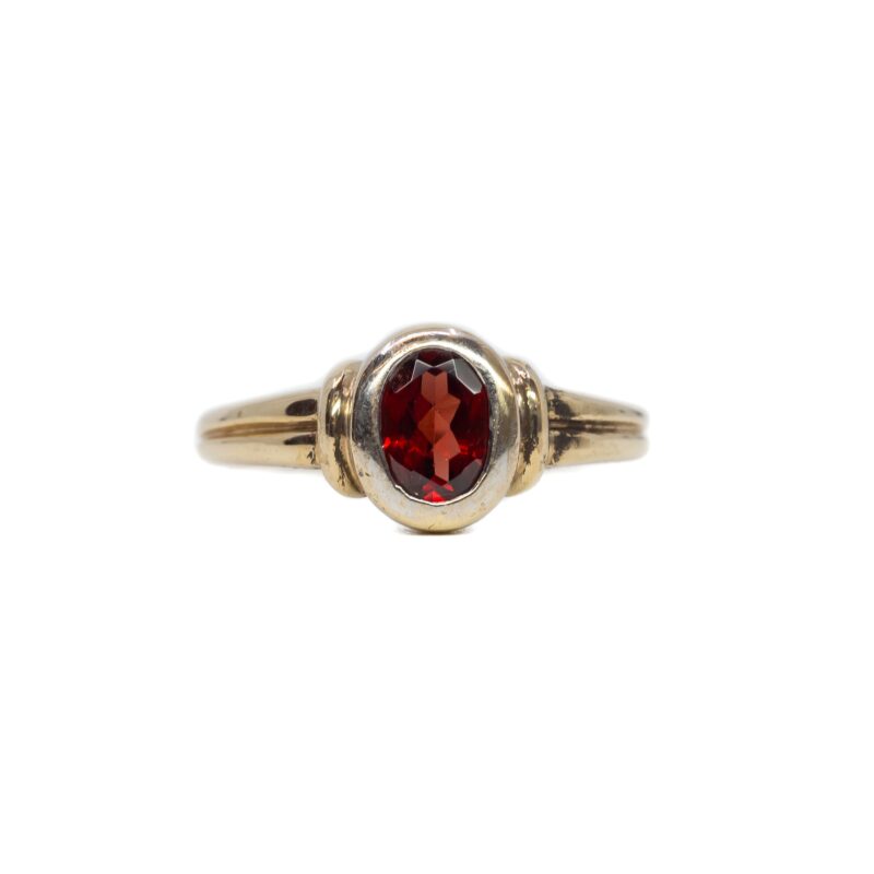 9ct Yellow & White Gold Oval Garnet Ring Size O #1193