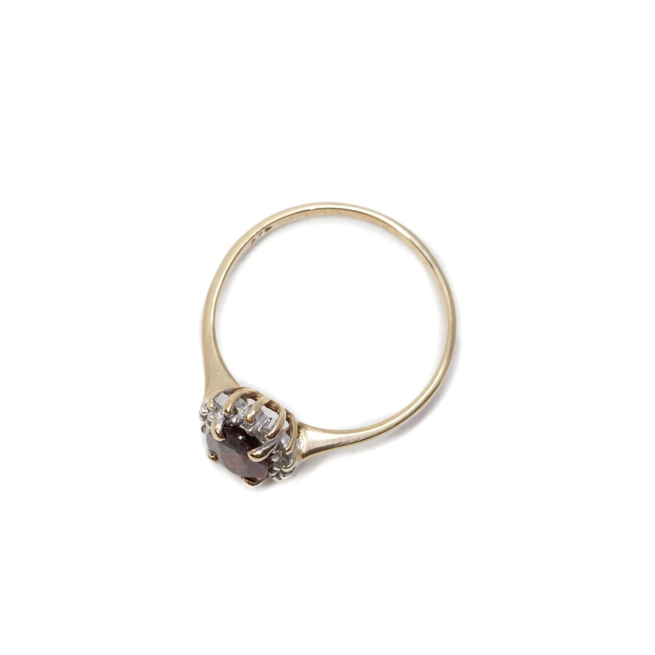 9ct Yellow Gold Garnet & Diamond Halo Ring Size L 1/2 #64255 9ct Yellow Gold Garnet & Diamond Halo Ring Size L 1/2 #64255 - Image 3