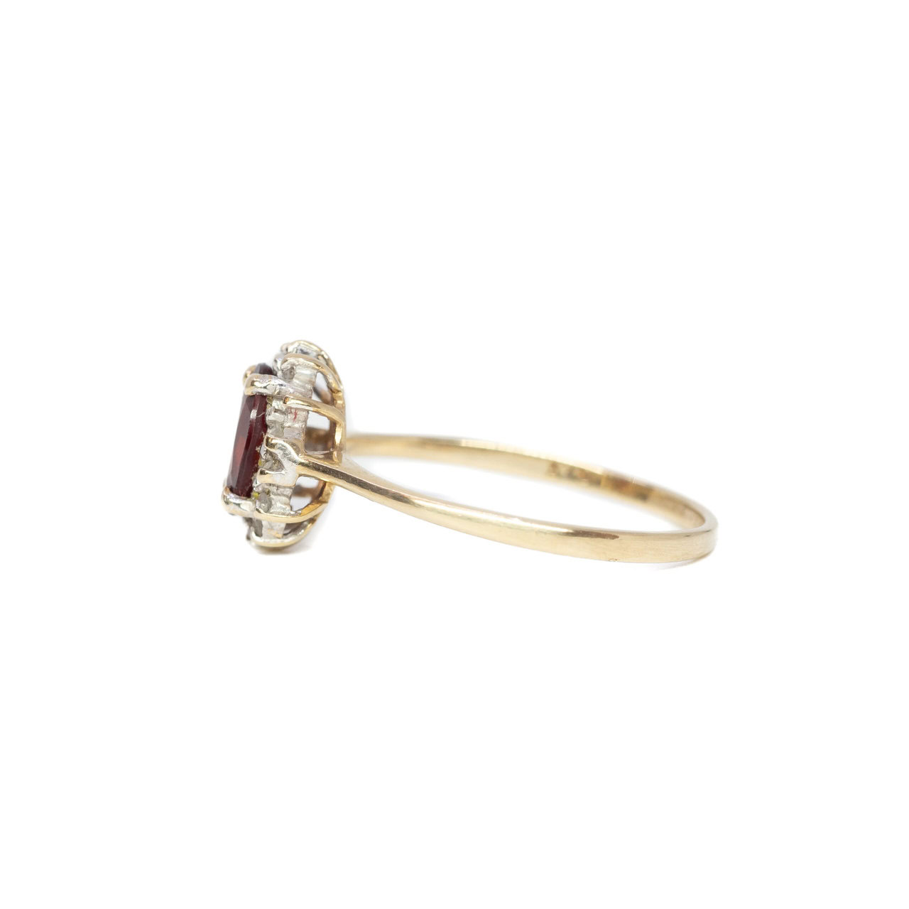 9ct Yellow Gold Garnet & Diamond Halo Ring Size L 1/2 #64255 9ct Yellow Gold Garnet & Diamond Halo Ring Size L 1/2 #64255 - Image 4