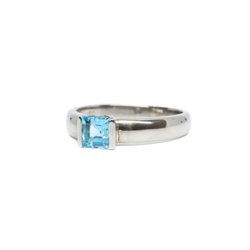 9ct White Gold Princess Cut Topaz Ring Size O #64126