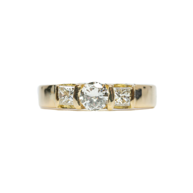 18ct Yellow Gold 0.73ct TW Diamond Trilogy Ring Valued $4300 Size K #63821