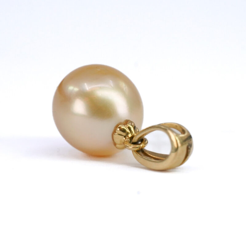 18ct Yellow Gold Cultured Gold Pearl Pendant #64940