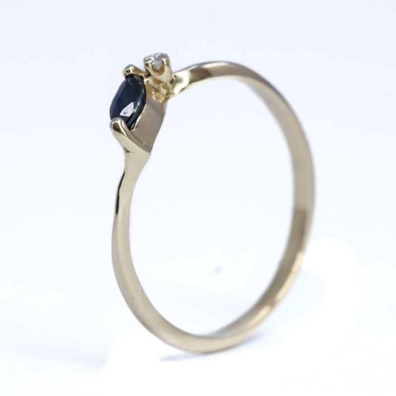 9ct Yellow Gold Sapphire & Diamond Ring Size M #61998