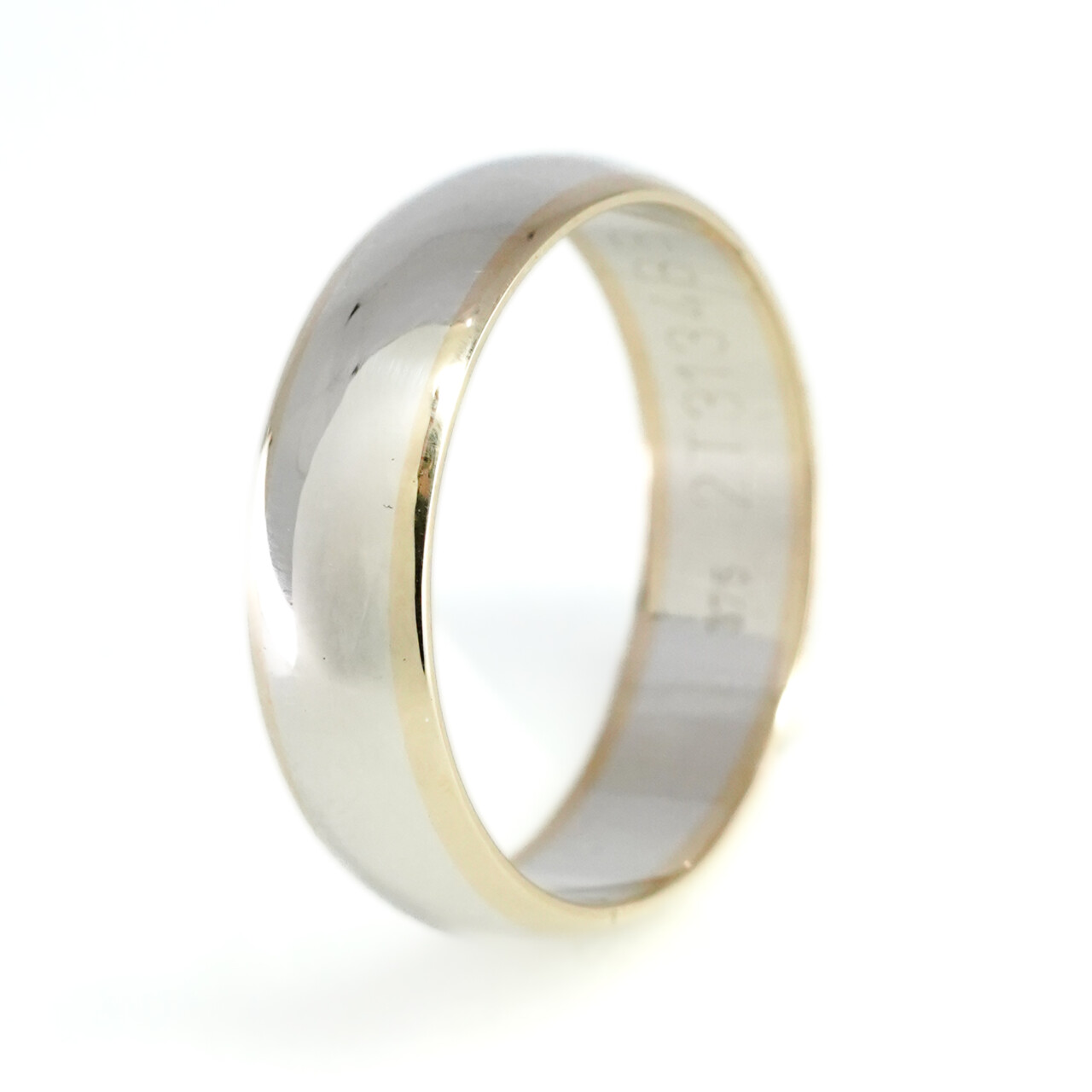 9ct White Gold Band with Yellow Edges Ring Size R 1/2 #63675 9ct White Gold Band with Yellow Edges Ring Size R 1/2 #63675
