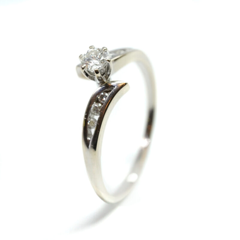 18ct White Gold Diamond Ring Size M #65212