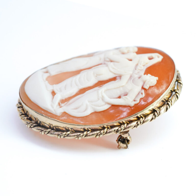 Cameo Brooch / Pendant in 9ct Yellow Gold #64373