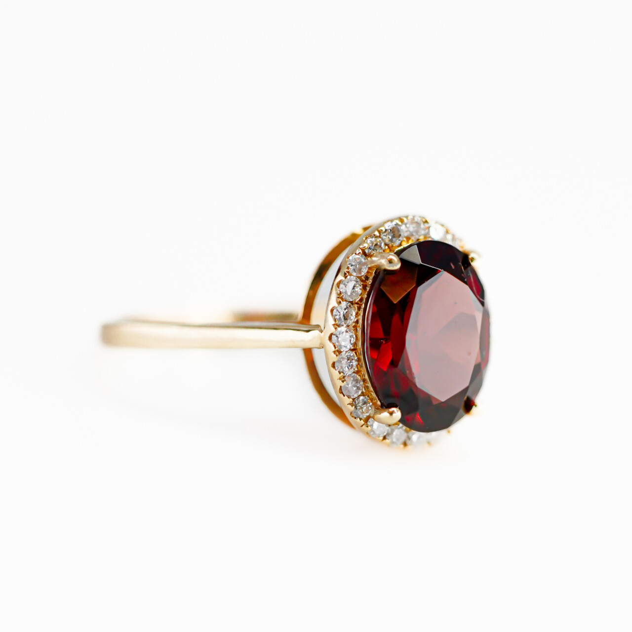 18ct Yellow Gold 2.10ct Oval Garnet & Diamond Halo Ring Size L 1/2 #57589 18ct Yellow Gold 2.10ct Oval Garnet & Diamond Halo Ring Size L 1/2 #57589 - Image 6