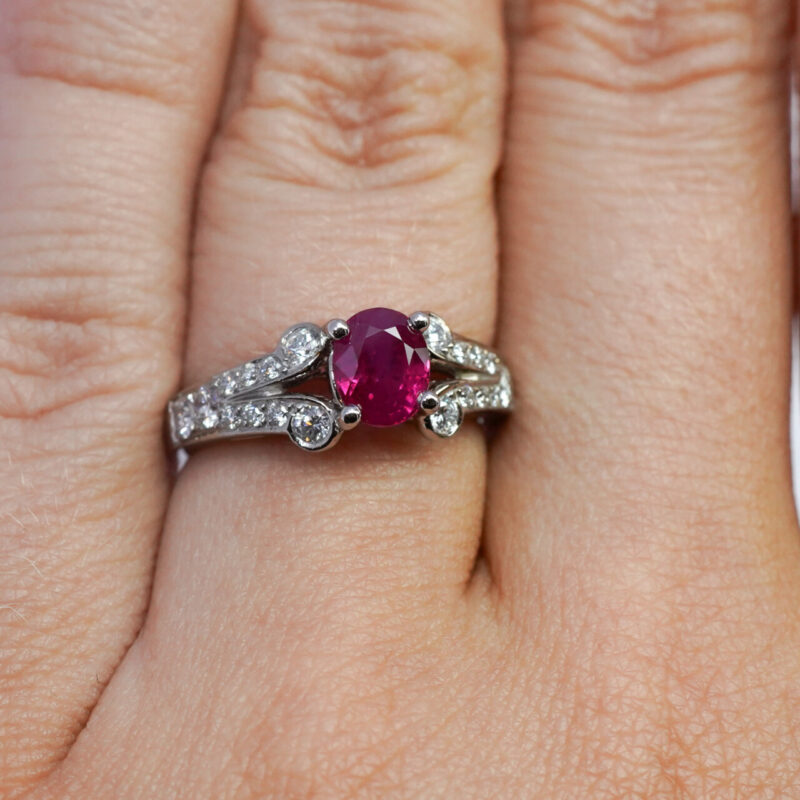 1.05ct Natural Ruby & 0.59ct Diamond 18ct White Gold Ring Size J Val $16500 #64502