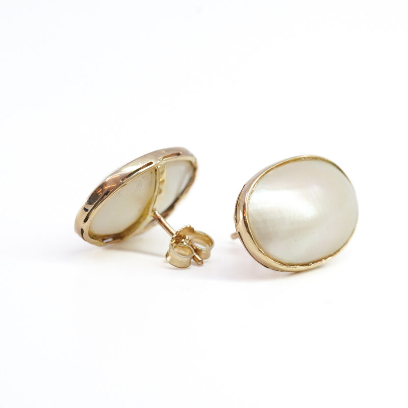 14ct Yellow Gold Oval Mabe Pearl Stud Earrings #57733