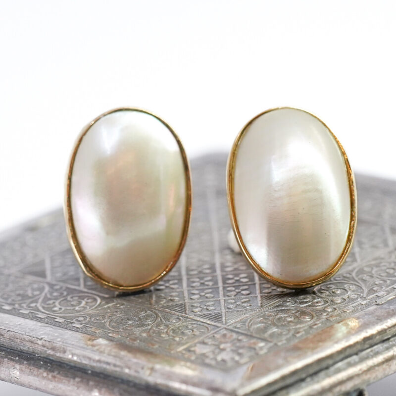 14ct Yellow Gold Oval Mabe Pearl Stud Earrings #57733