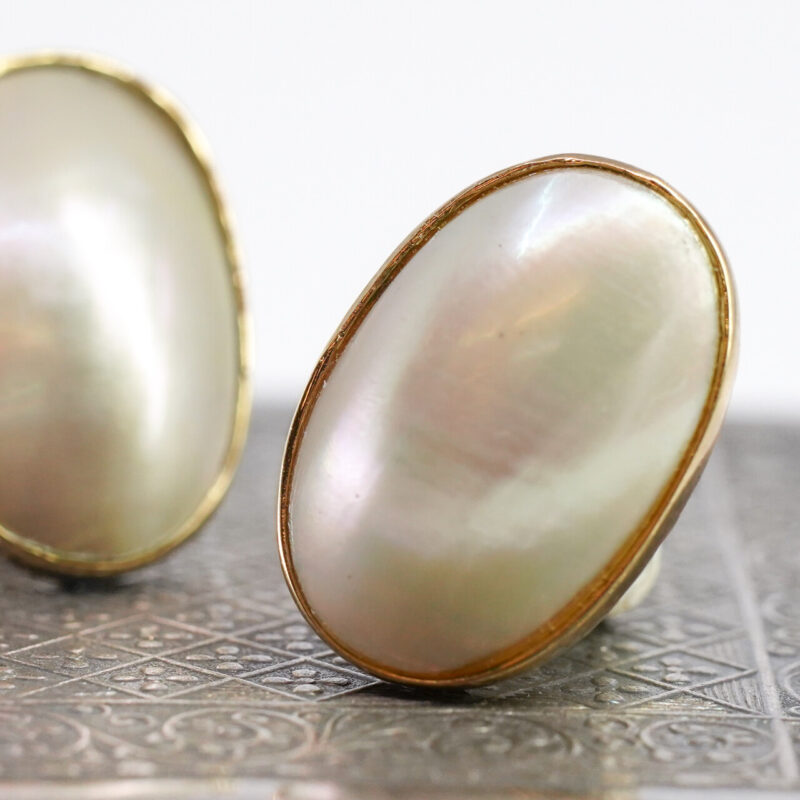 14ct Yellow Gold Oval Mabe Pearl Stud Earrings #57733