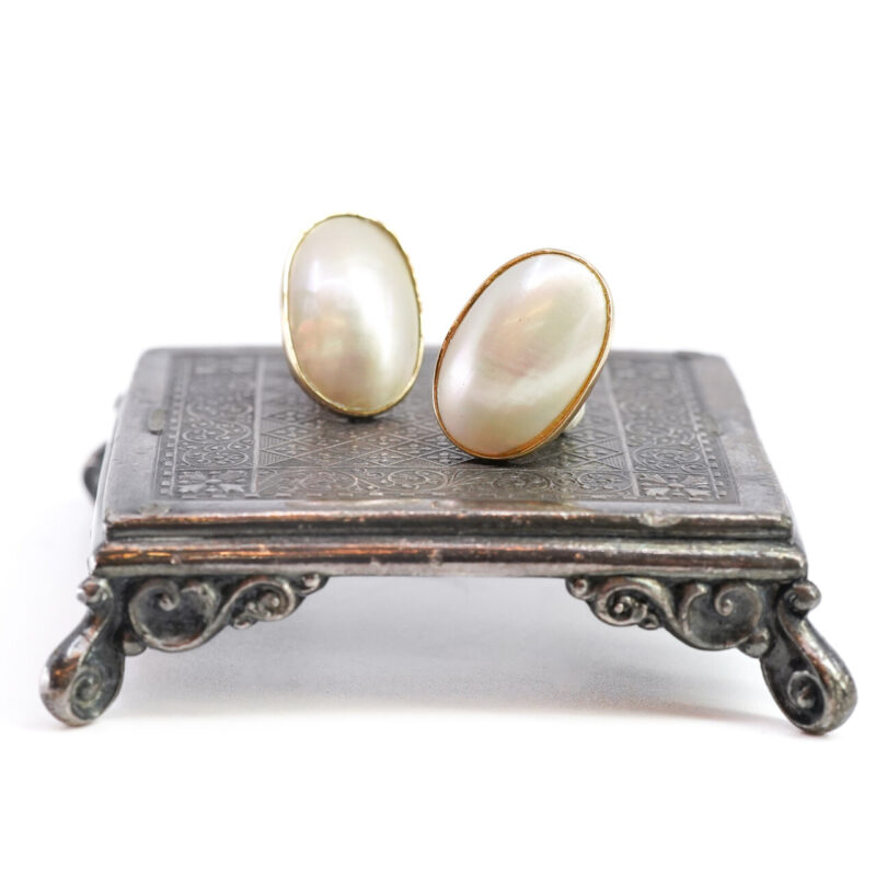 14ct Yellow Gold Oval Mabe Pearl Stud Earrings #57733