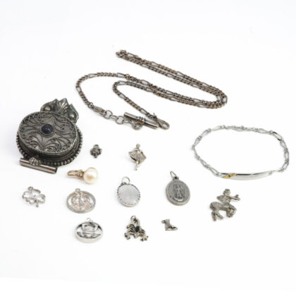 Vintage Jewellery Collection – Necklace, Bracelet, Pendants & Charms (Costume) #4255-3