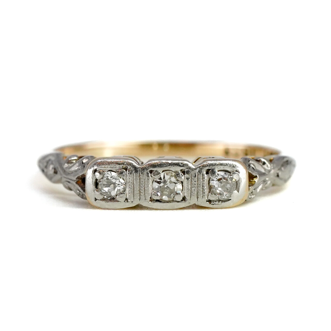 Vintage 18ct Yellow Gold & Platinum Diamond Trilogy Ring Size J 1/2 #65251 Vintage 18ct Yellow Gold & Platinum Diamond Trilogy Ring Size J 1/2 #65251 - Image 9