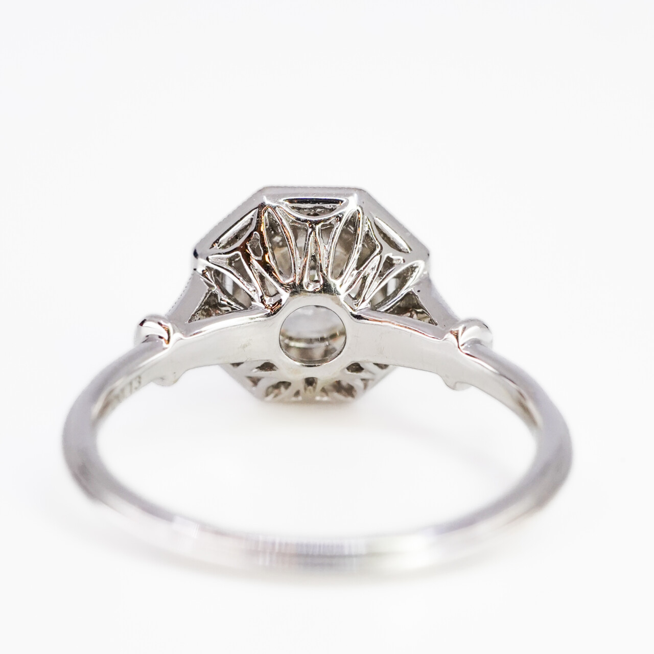 18ct White Gold Vintage-Inspired Diamond Ring – 1.0ct TW Size M 1/2 Val $7200 #65500-1 18ct White Gold Vintage-Inspired Diamond Ring – 1.0ct TW Size M 1/2 Val $7200 #65500-1 - Image 7
