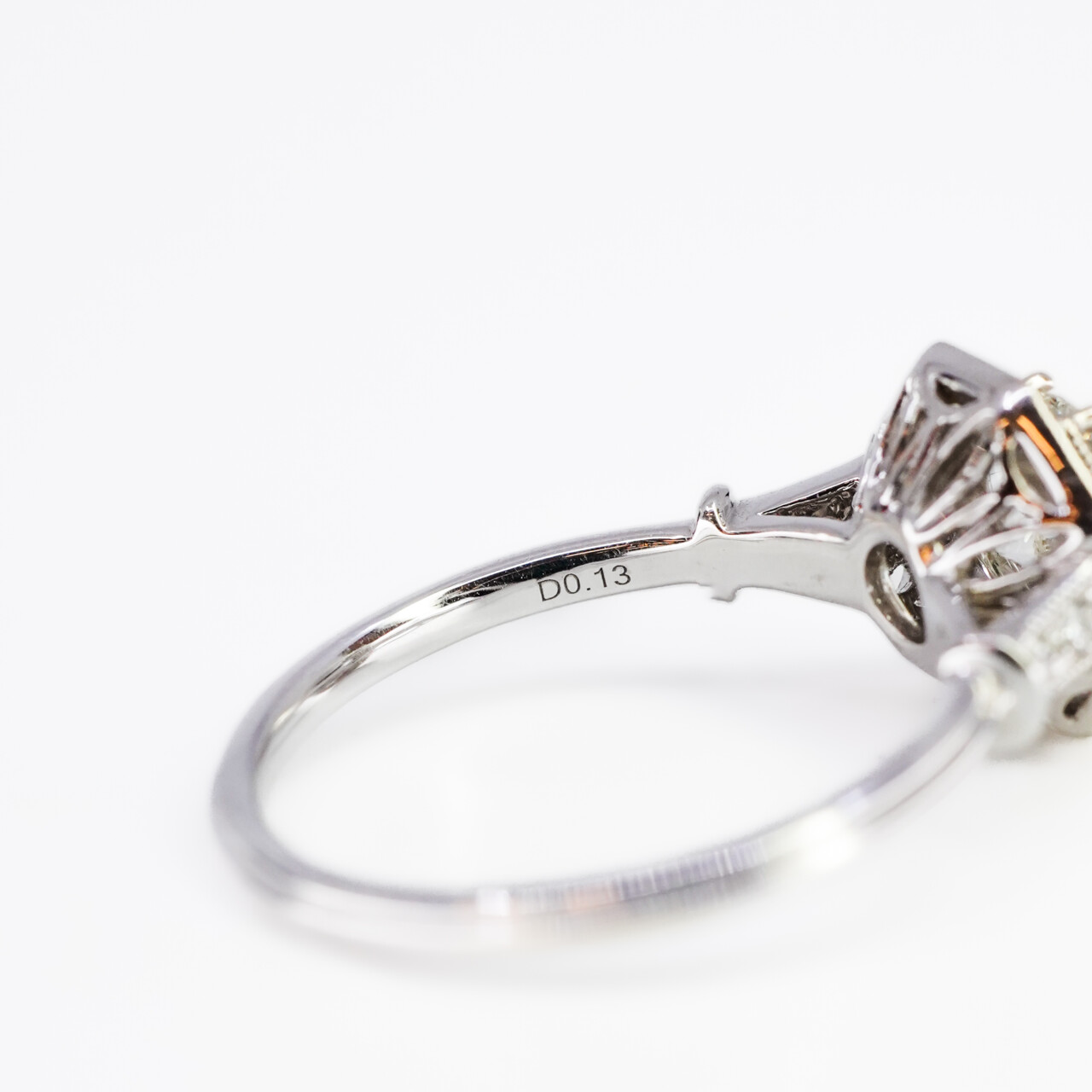 18ct White Gold Vintage-Inspired Diamond Ring – 1.0ct TW Size M 1/2 Val $7200 #65500-1 18ct White Gold Vintage-Inspired Diamond Ring – 1.0ct TW Size M 1/2 Val $7200 #65500-1 - Image 6