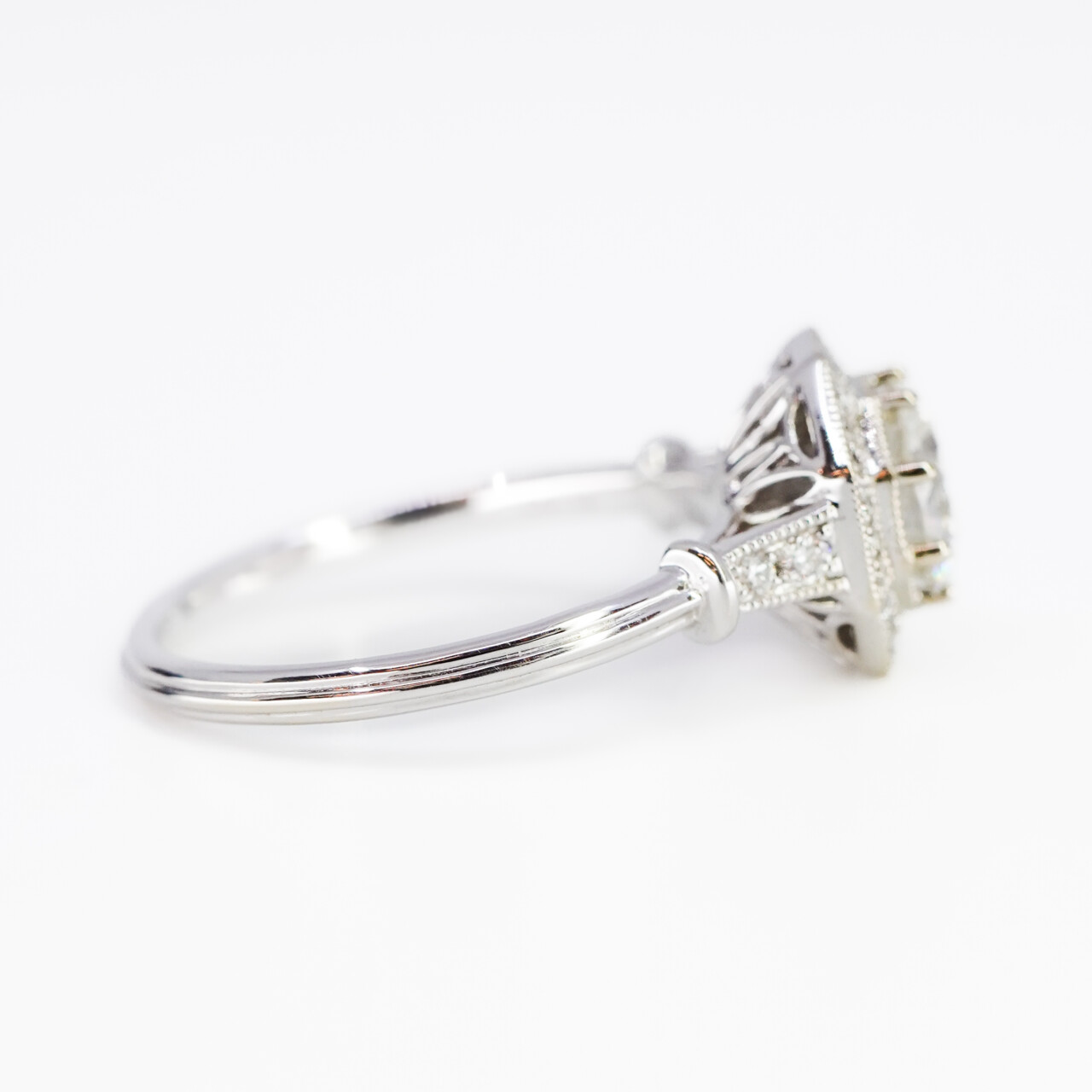18ct White Gold Vintage-Inspired Diamond Ring – 1.0ct TW Size M 1/2 Val $7200 #65500-1 18ct White Gold Vintage-Inspired Diamond Ring – 1.0ct TW Size M 1/2 Val $7200 #65500-1 - Image 9