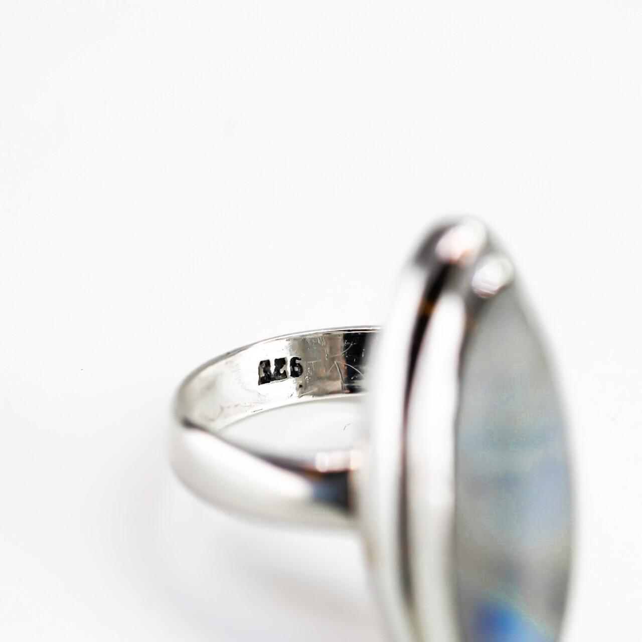 Sterling Silver White Labradorite Ring – Size R #66465 Sterling Silver White Labradorite Ring – Size R #66465 - Image 6