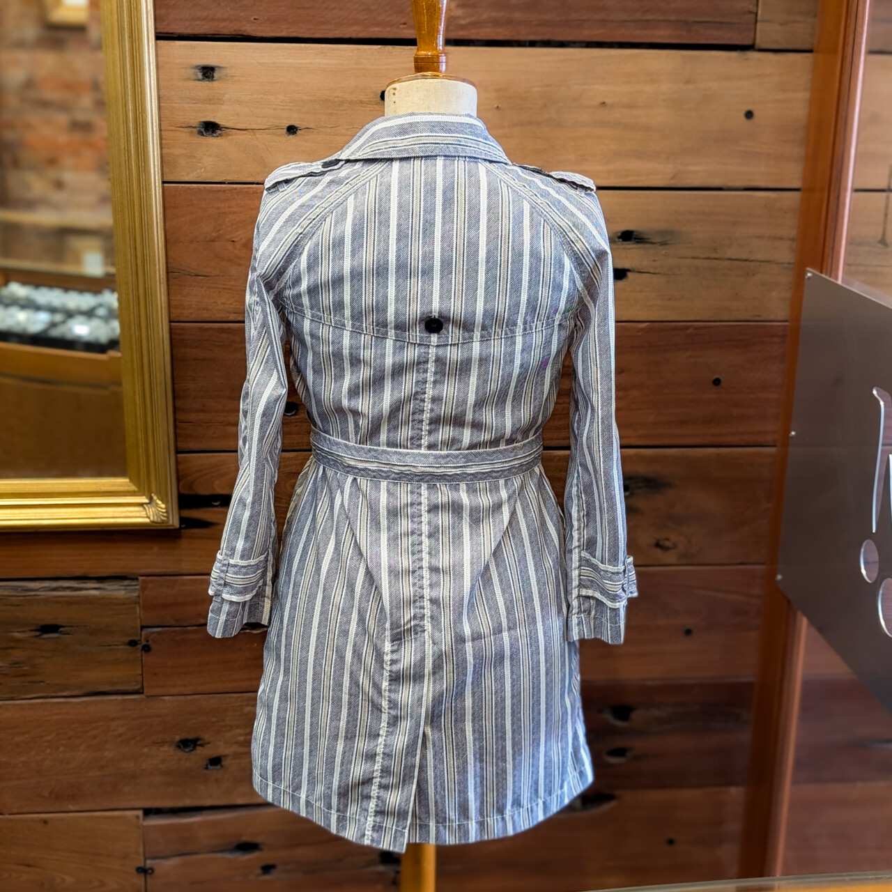 Coach Striped Rain Coat Jacket – Size XS/TP – Grey/White/Green #66087 Coach Striped Rain Coat Jacket – Size XS/TP – Grey/White/Green #66087 - Image 2