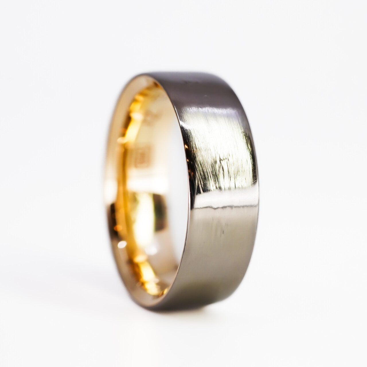 Zirconium & 9ct Yellow Gold 8mm Wedding Ring Band Size Y #66074 Zirconium & 9ct Yellow Gold 8mm Wedding Ring Band Size Y #66074