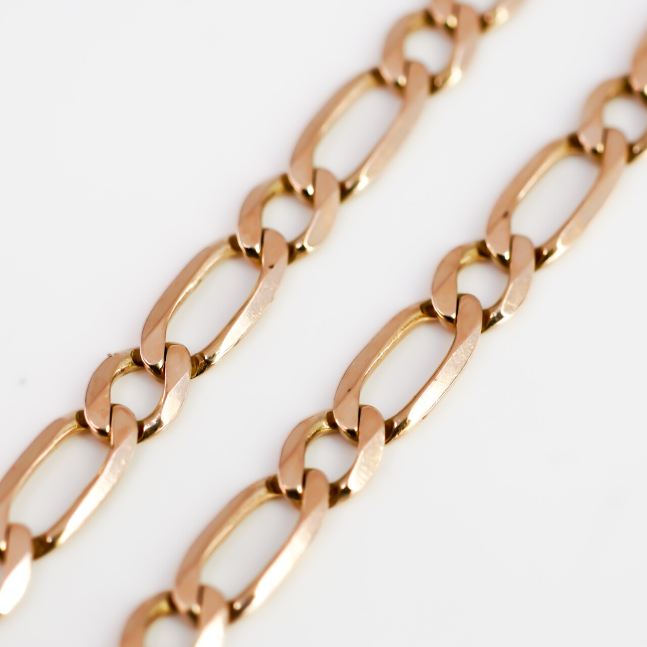 9ct Yellow Gold 1-1 Figaro Chain – 50cm – 4mm Wide #66603 9ct Yellow Gold 1-1 Figaro Chain – 50cm – 4mm Wide #66603 - Image 5