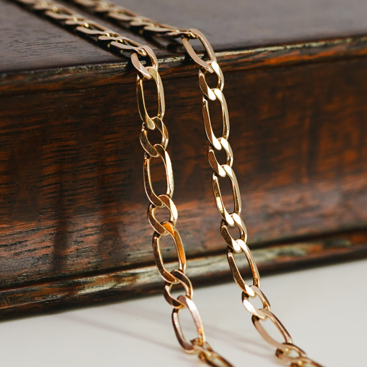 9ct Yellow Gold 1-1 Figaro Chain – 50cm – 4mm Wide #66603 9ct Yellow Gold 1-1 Figaro Chain – 50cm – 4mm Wide #66603 - Image 2