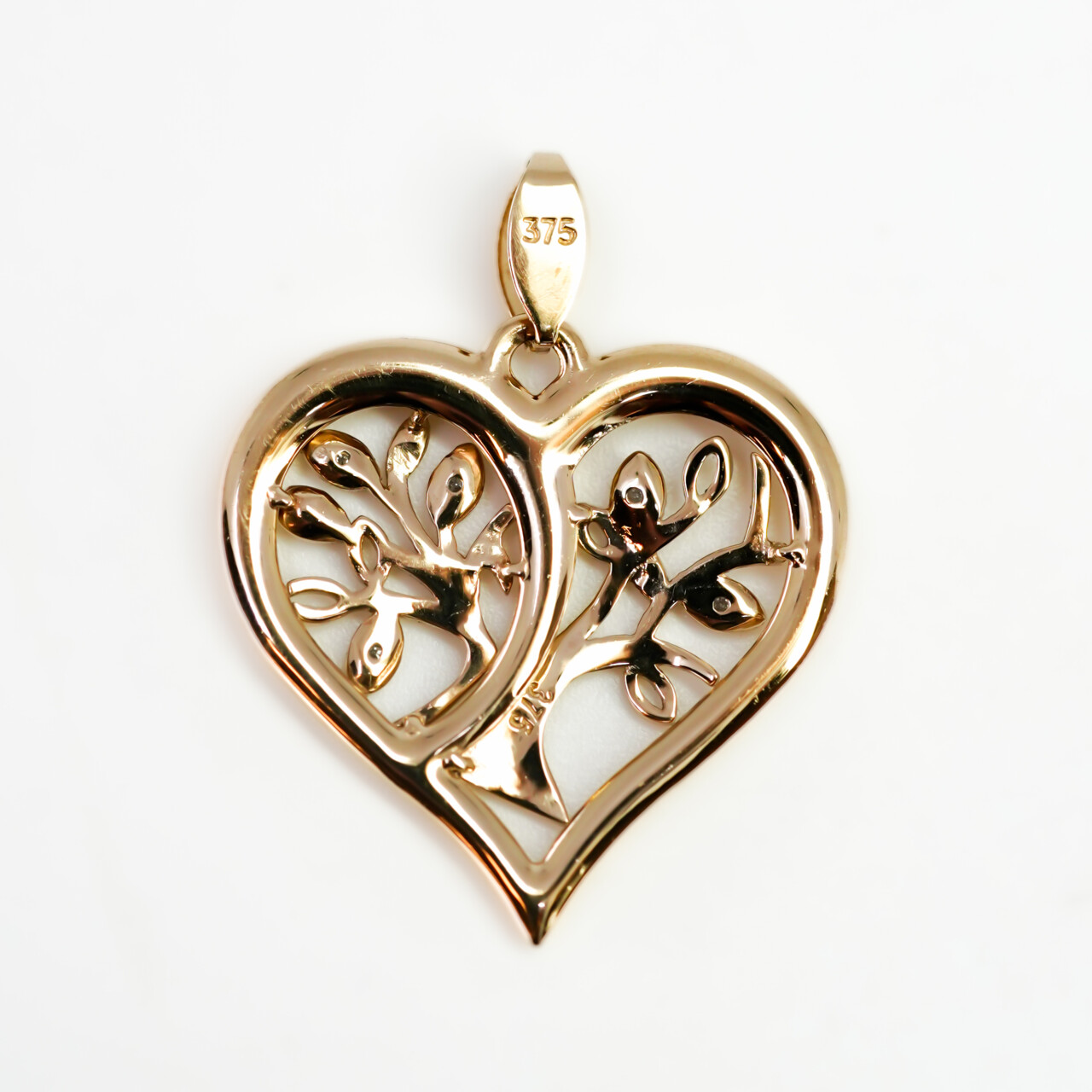 9ct Yellow Gold Diamond Tree of Life Heart Pendant – 23mm #66628 9ct Yellow Gold Diamond Tree of Life Heart Pendant – 23mm #66628 - Image 7