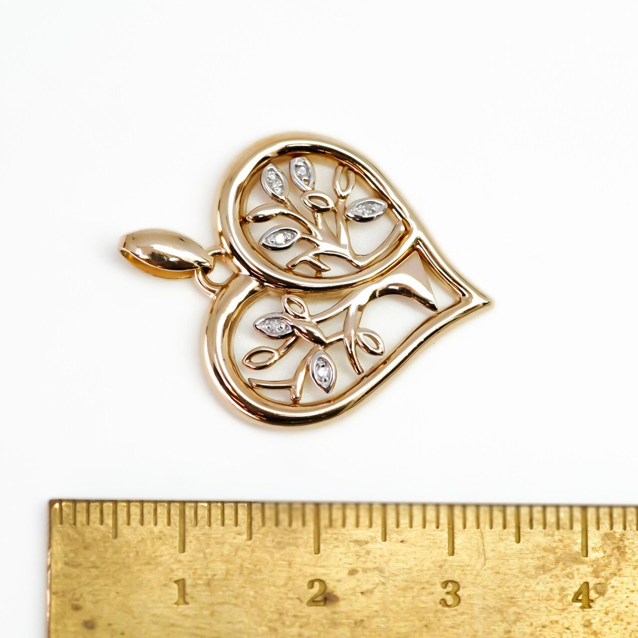 9ct Yellow Gold Diamond Tree of Life Heart Pendant – 23mm #66628 9ct Yellow Gold Diamond Tree of Life Heart Pendant – 23mm #66628 - Image 9