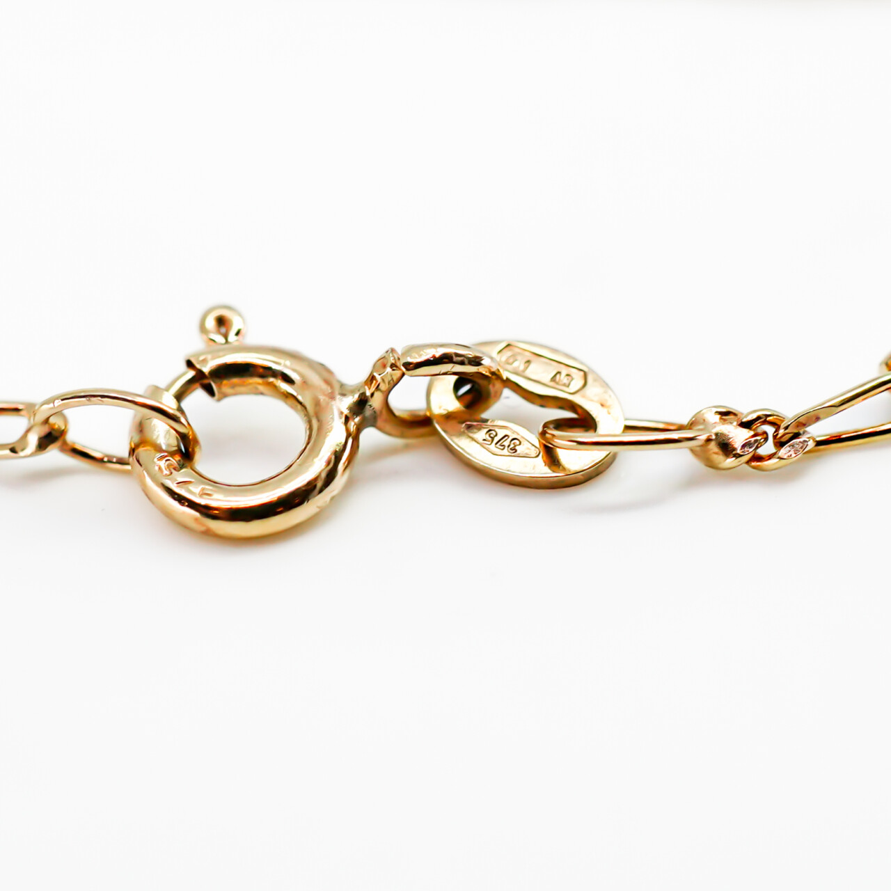 Fine 9ct Yellow Gold Figaro Chain – 40cm #66699 Fine 9ct Yellow Gold Figaro Chain – 40cm #66699 - Image 6