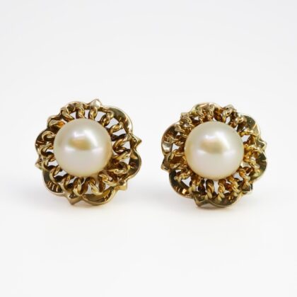 14ct Yellow Gold Pearl Stud Earrings