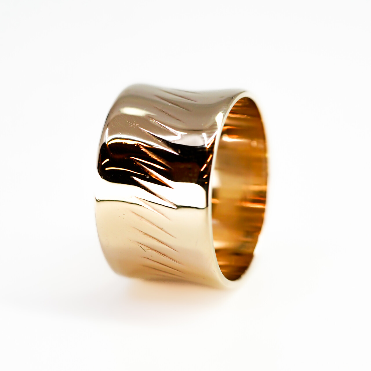 Vintage 9ct Yellow Gold Wide Band Ring – London c.1966 – Size O #66835 Vintage 9ct Yellow Gold Wide Band Ring – London c.1966 – Size O #66835 - Image 7