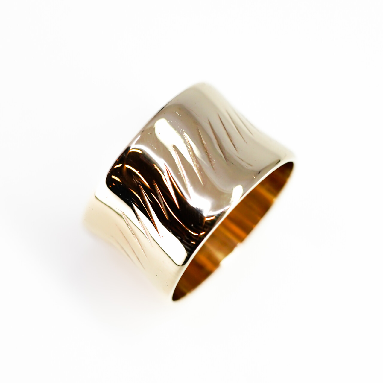 Vintage 9ct Yellow Gold Wide Band Ring – London c.1966 – Size O #66835 Vintage 9ct Yellow Gold Wide Band Ring – London c.1966 – Size O #66835 - Image 8